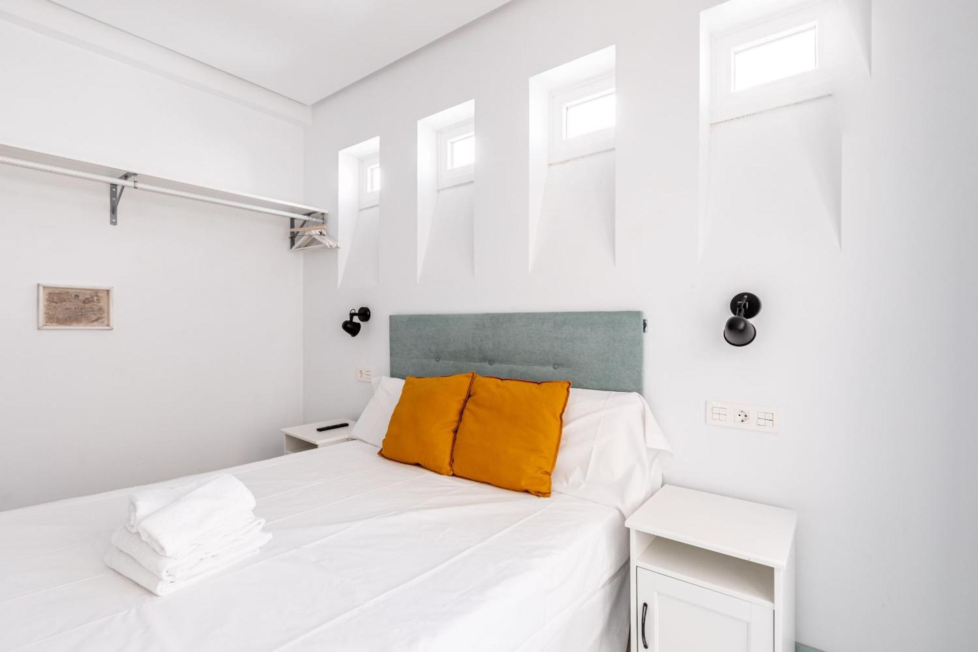 Esencia De Triana Boutique Apartment เซบีญา ภายนอก รูปภาพ